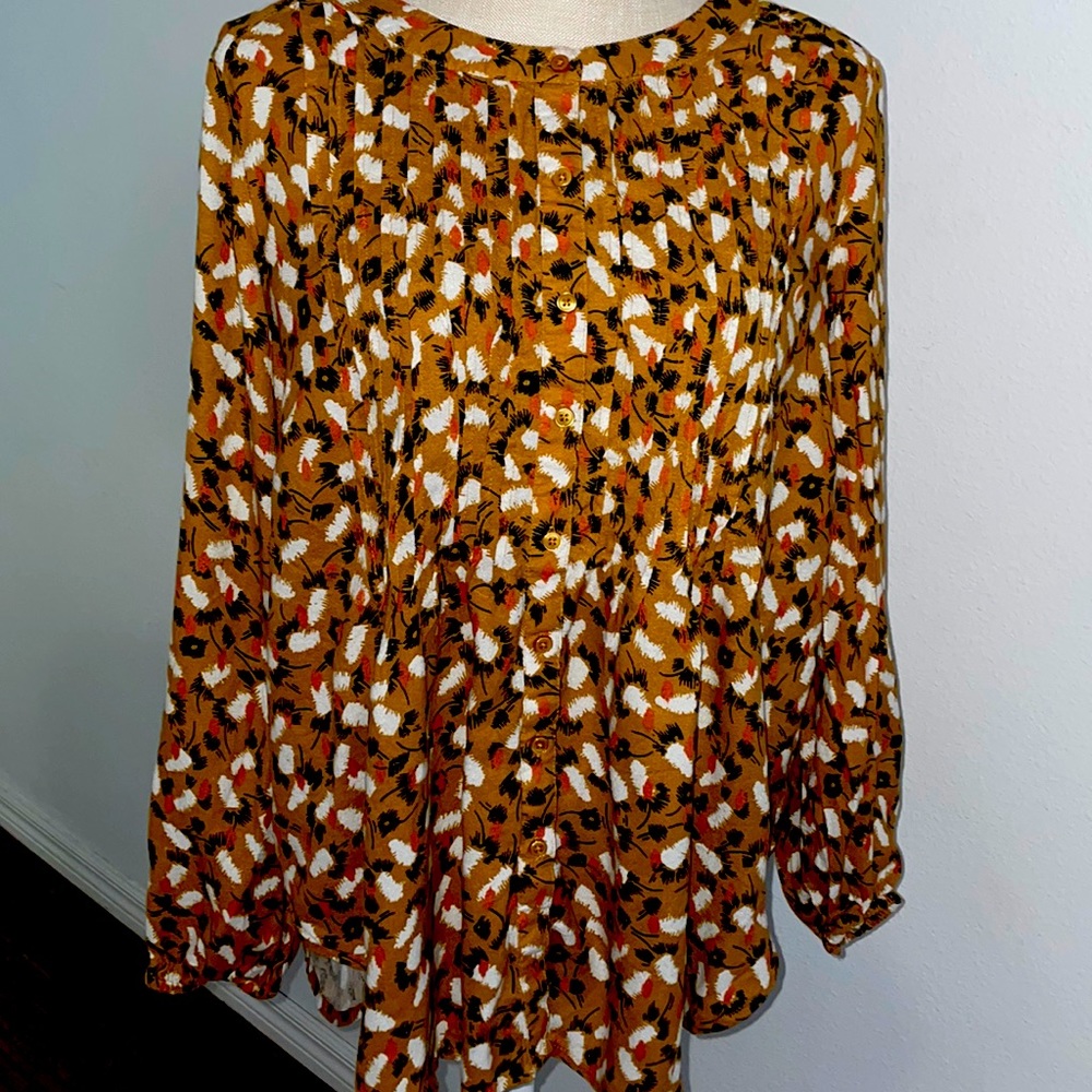 Brown back and white blouse